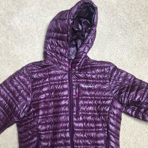 Patagonia lightweight, water resistant jacket, M